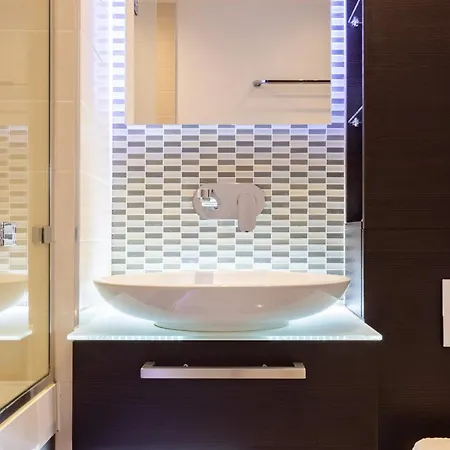The Park Royal Collection Apartment
