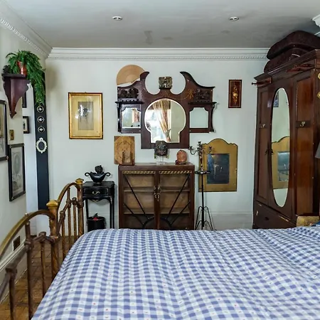 Quirky Georgian And Victorian Decorated *