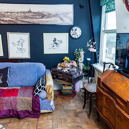 Apartment Quirky Georgian And Victorian Decorated *