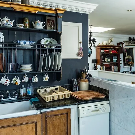 Apartment Quirky Georgian And Victorian Decorated