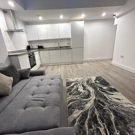 Apartament Cutting Edge Spacious Light Flat Edgware