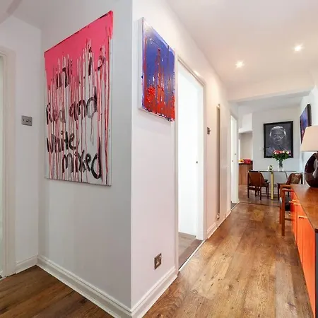 Amazing 2br Flat With View, Bethnal London