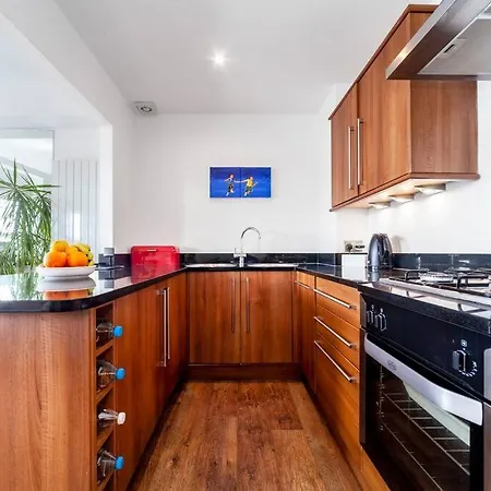 Apartment Amazing 2br Flat With View, Bethnal London