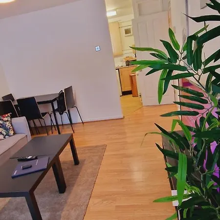 Apartment Airport