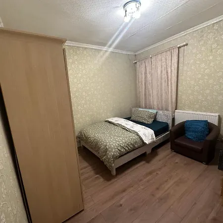 Apartment 4 Double Bed Family 15 Mins From Central Ldn *
