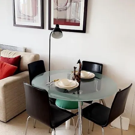 Cozycomfy Luxury * London