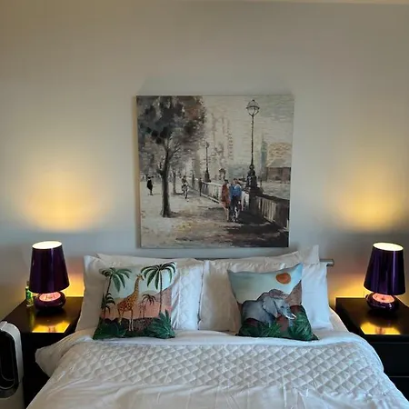 Cozycomfy Luxury * London