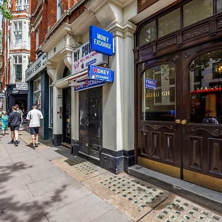 Charing Cross Road One Bedroom Apartment
