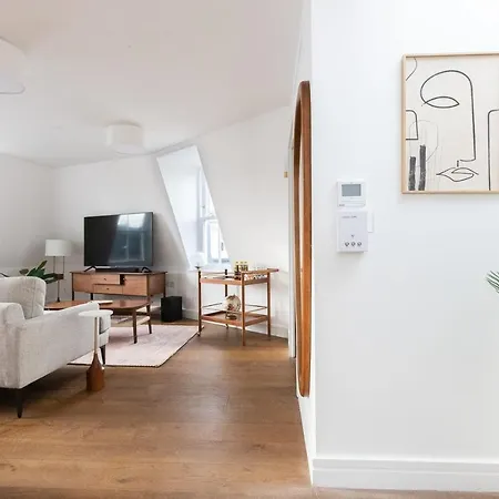 Stunning 2 Bedroom Duplex In Holborn
