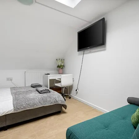 Apartment Charming Flat In The Heart Of Fulham - New *
