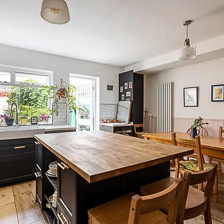 Quirky Spacious House In The Heart Of Hackney 別荘 ロンドン