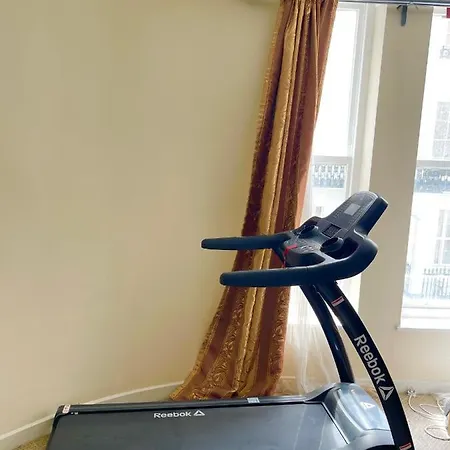 1 Bedroom Near Hyde Park * London