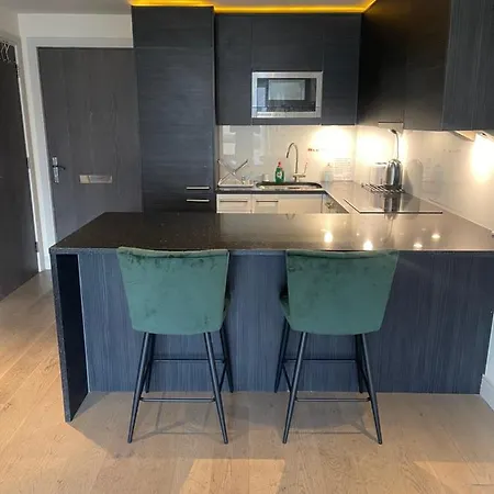 Apartment Imperial Wharf Chelsea Octavia House *