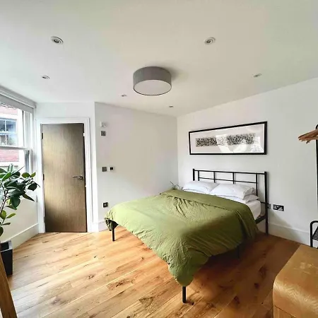 Modern Retreat In The Heart Of Shoreditch Holiday home
