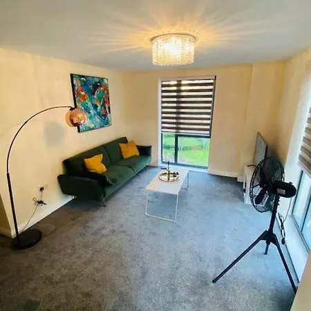 Beautiful And Modern 2 Bedroom Flat In Colindale Edgware