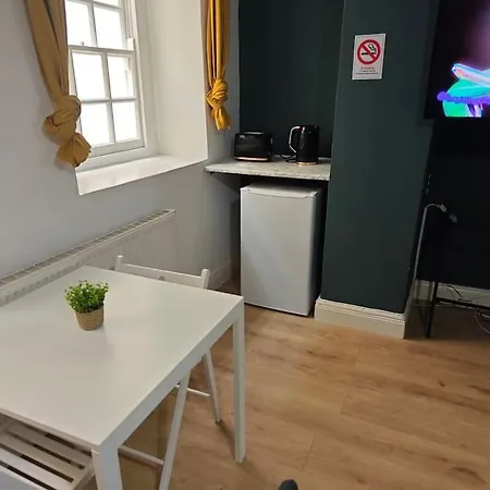 New Studio Flat In Old Street - Zone 1