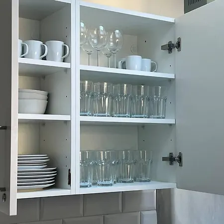 Entire 5 Bedroom With Garden - Sleeps 9 Apartment *