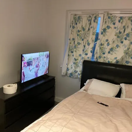 Homestay Road To Abbey Wood
