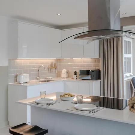 Southwark Serviced I Your London