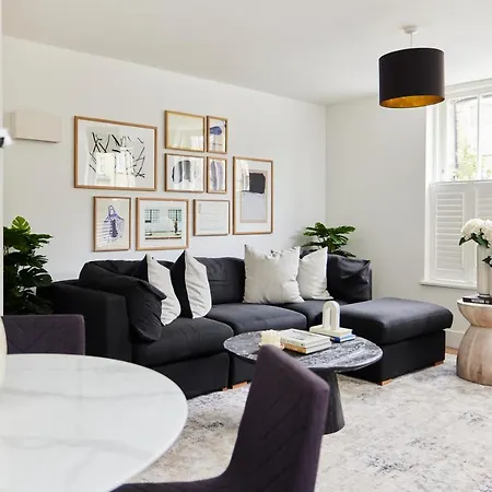 The Ravenscourt Park Escape - Bright 2bdr Flat *