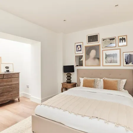 Apartment The Ravenscourt Park Escape - Bright 2bdr Flat London