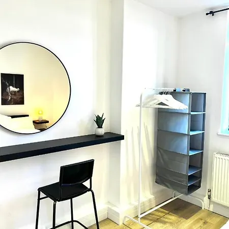 Apartment Bright & Spacious 1 Bed Steps From Hyde Park London