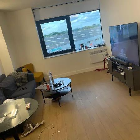 Apartment Lovely Bright, Modern 1-bed London