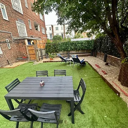 Shoreditch R2 Guest house *