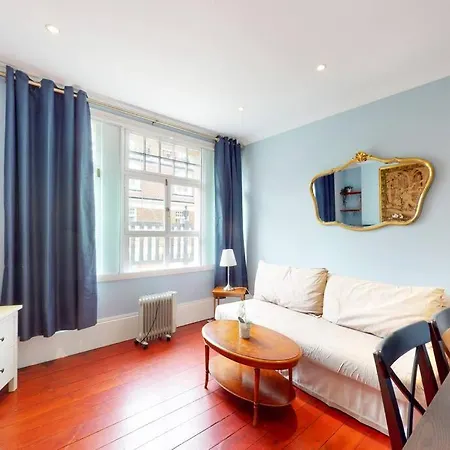 Classic Mayfair 1 Bedroom London
