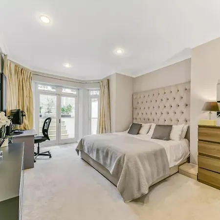 Leyla's Stunning Apartment *