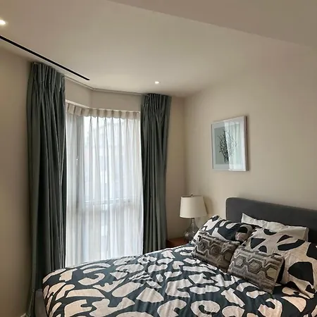 Luxury 3 Bedroom London Nw9 * Edgware