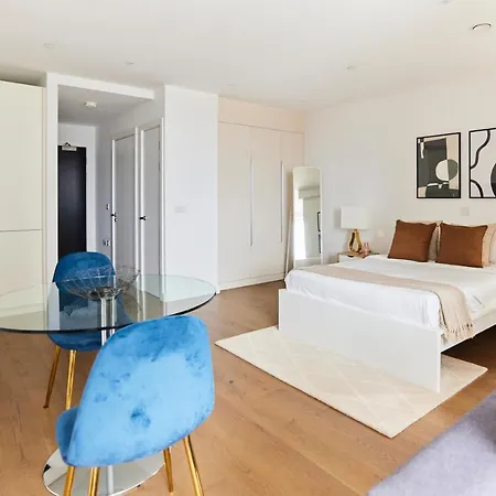 Apartment The Elephant And Castle Hideout - Cozy 1bdr Flat With Balcony