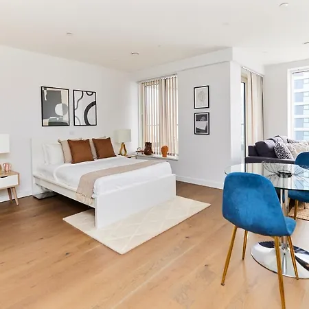 The Elephant And Castle Hideout - Cozy 1bdr Flat With Balcony