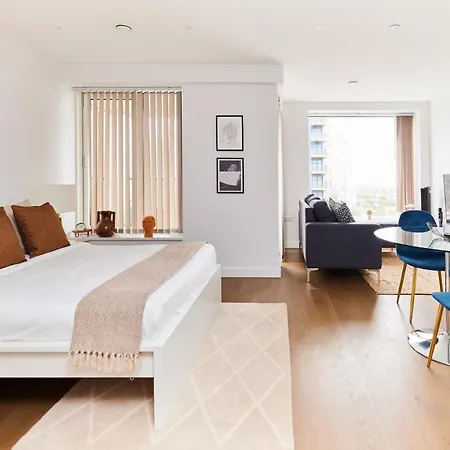 The Elephant And Castle Hideout - Cozy 1bdr Flat With Balcony Apartment *