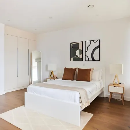 Apartment The Elephant And Castle Hideout - Cozy 1bdr Flat With Balcony London