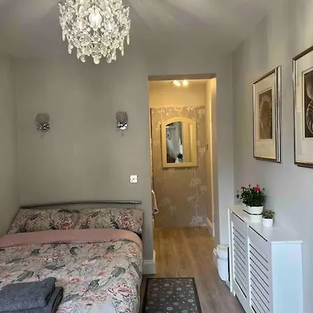 Apartment Cozy+elegant Studio@ West
