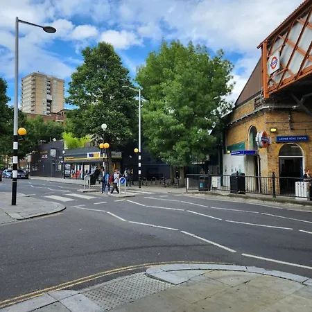 Herstusio W11 London