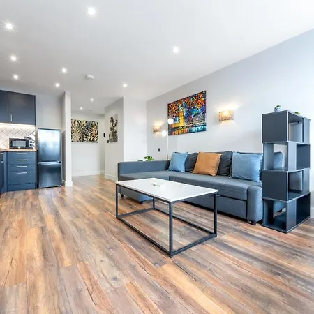 2 - West Brand New Loft Apartment London