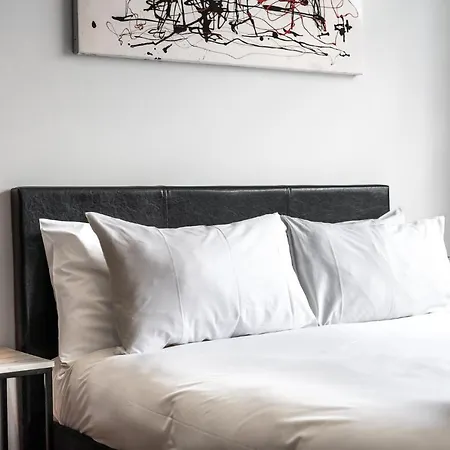 2 - West Brand New Loft Apartment London