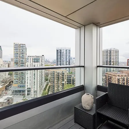 Apartment The Elephant And Castle Escape - Cozy 2bdr Flat With Balcony