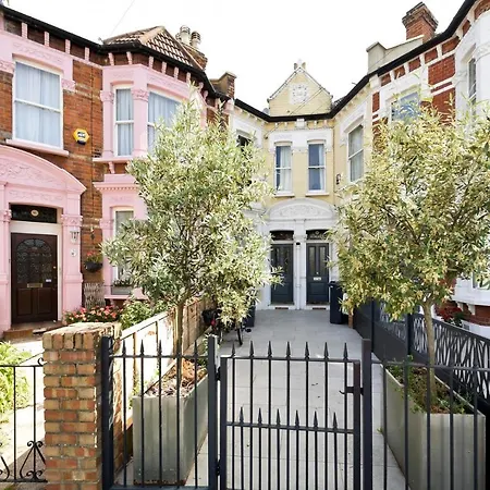 3 Bed House In Fulham * London