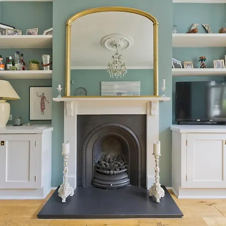 Holiday home Family In Battersea By Underthedoormat London