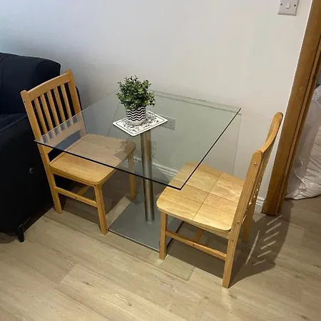 Apartment Mac-stephneil Homes London