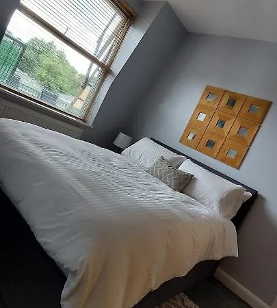 One Bedroom Flat In Finchley Road Apartment London
