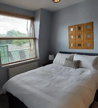 One Bedroom Flat In Finchley Road London