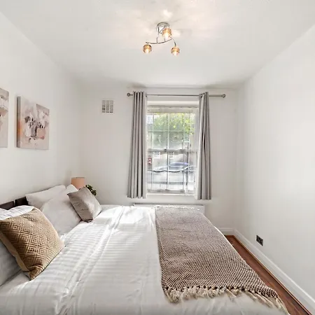 Cosy In Catford Two Bed Near Station Apartment Beckenham
