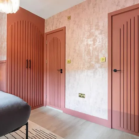 1lsr - High-end Luxury 2 Bed Designer