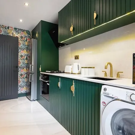 1lsr - High-end Luxury 2 Bed Designer * London