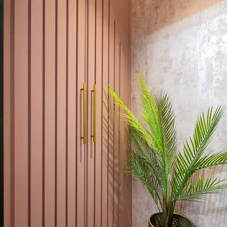 1lsr - High-end Luxury 2 Bed Designer