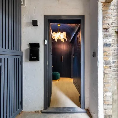 1lsr - High-end Luxury 2 Bed Designer * London